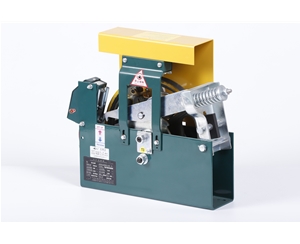 Speed governor with tension device